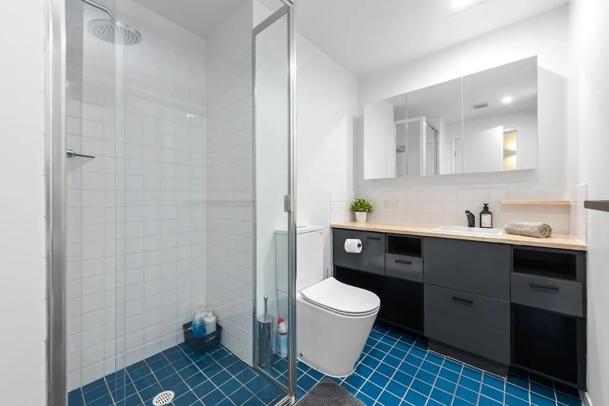 Trendy Teneriffe - 1Bed -1Bath - 1Car - Balconies Brisbane 0*,